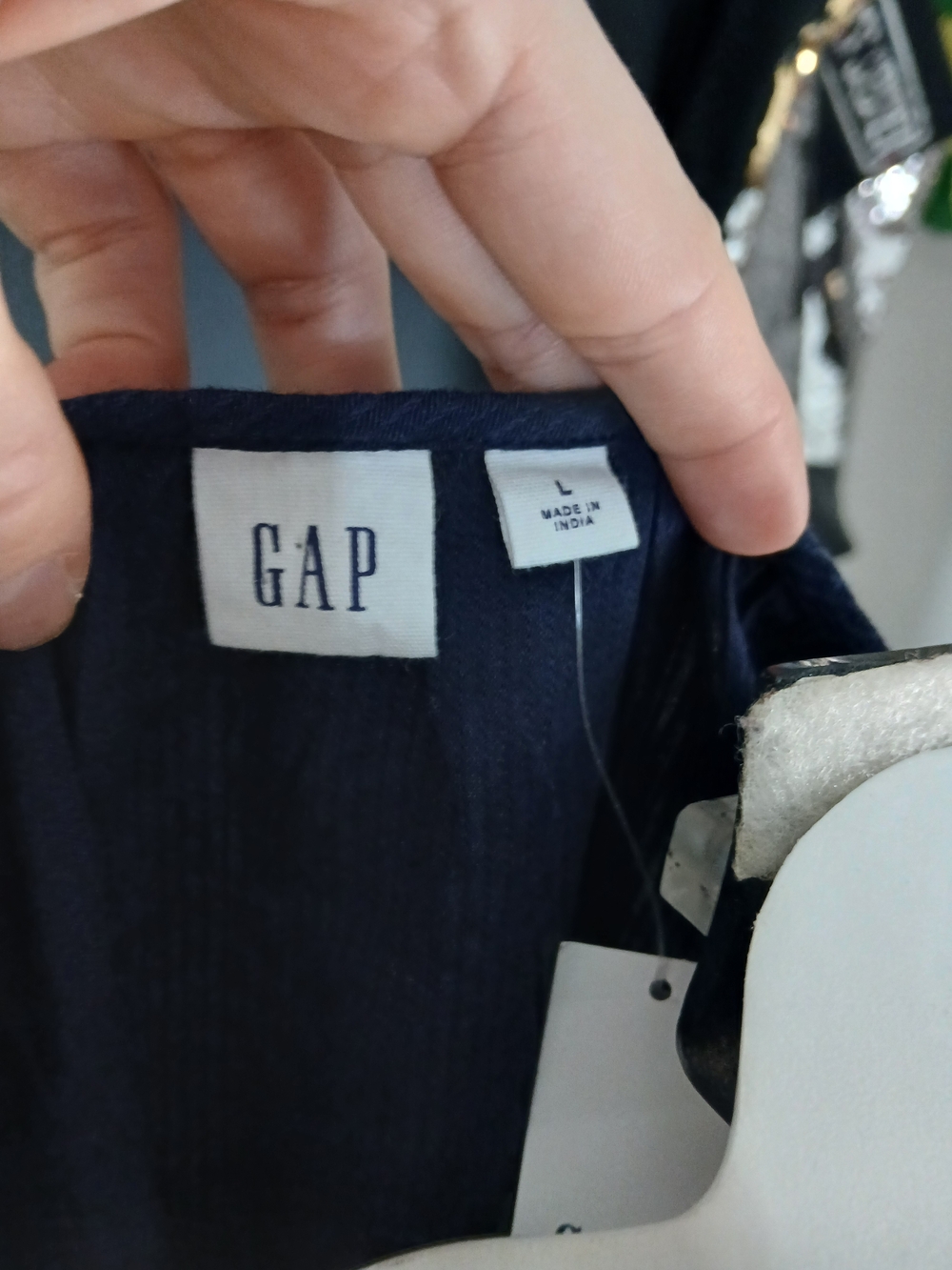 NWT GAP Navy Sleeveless V-Notch Pleated Peplum Lightweight Spring Summer Tank - Picture 11 of 15